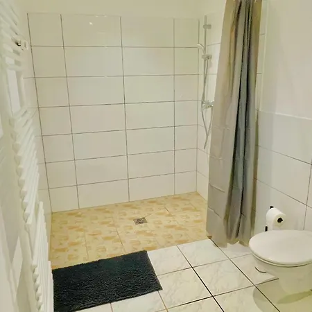 Bege Rent & Repeat Apartment *