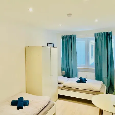 Bege Rent & Repeat Apartment Mettmann